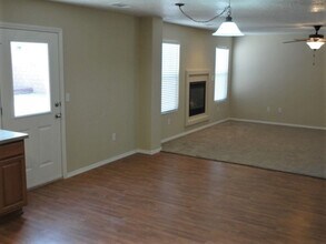 1232 Maple Meadows Dr NE in Rio Rancho, NM - Building Photo - Building Photo