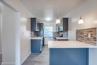 6309 8th Ave in Los Angeles, CA - Building Photo - Building Photo