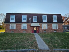 8709 Countryshire Ln, Unit 1 in Kansas City, MO - Building Photo