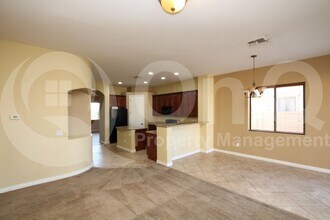 1242 E Paul Dr in Casa Grande, AZ - Building Photo - Building Photo