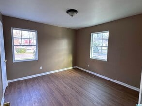 7749 5th Ave S in Birmingham, AL - Building Photo - Building Photo