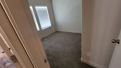358 N 680 E in Vineyard, UT - Building Photo - Building Photo