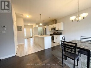 2910 Tokala Trl in London, ON - Building Photo - Building Photo