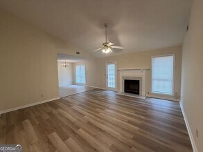 414 Saddle Shoal Trail in Lawrenceville, GA - Building Photo - Building Photo