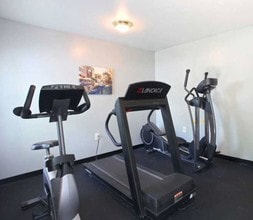 Longhill Grove in Williamsburg, VA - Building Photo - Building Photo