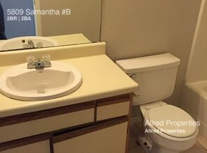 5809 Samantha St-Unit -B in Fayetteville, AR - Building Photo - Building Photo