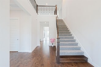 301 Northcrest Dr, Unit B in Liberty Hill, TX - Building Photo - Building Photo