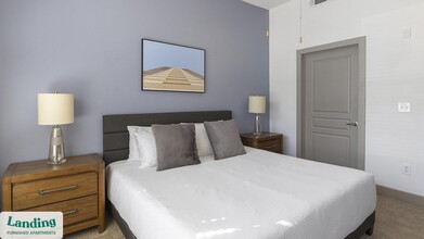 5005 Galleria Dr, Unit 3106 in Farmers Branch, TX - Building Photo - Building Photo