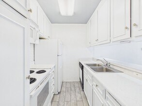 2400 S Polk St in Amarillo, TX - Building Photo - Building Photo