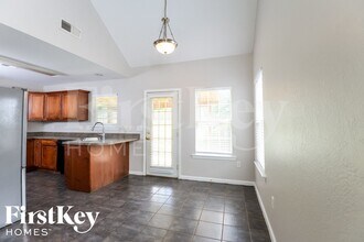 640 Meriweather Dr in Calera, AL - Foto de edificio - Building Photo