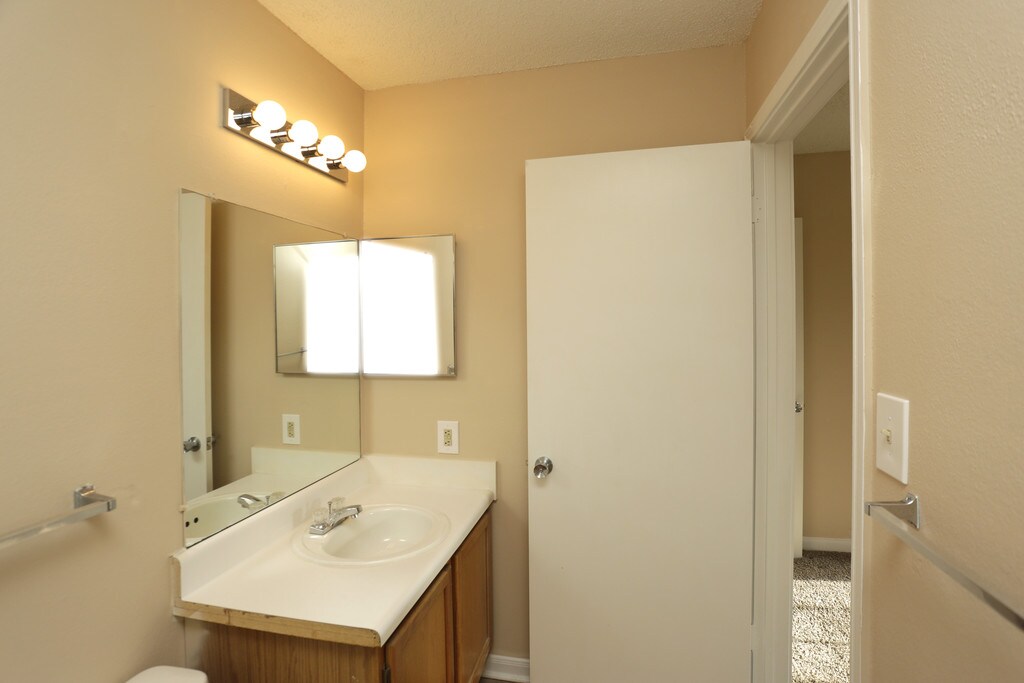 Jamestown Pointe Apartments in Greenville, SC