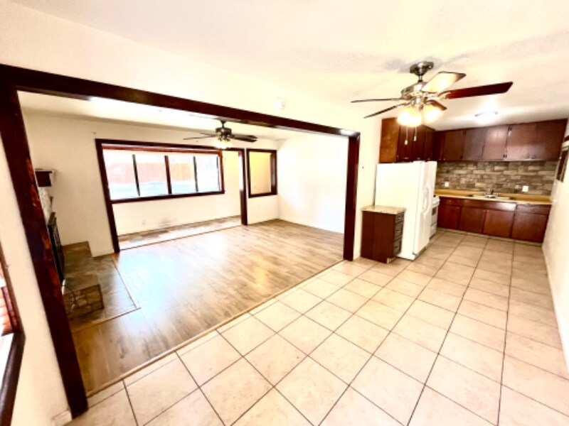 2975 Sacramento Ave-Unit -M in South Lake Tahoe, CA - Building Photo