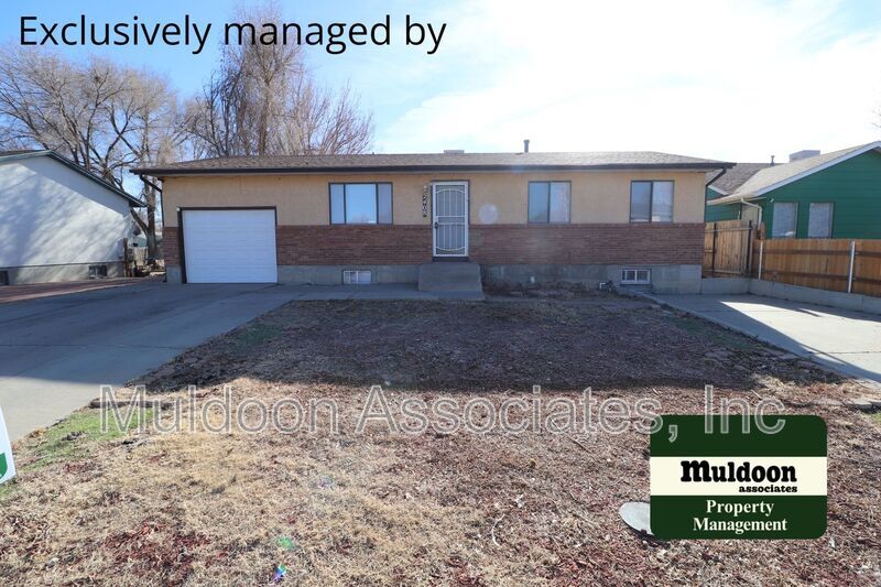 2408 Tucci Ln in Pueblo, CO - Building Photo