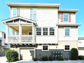 631 True Wind Way in Redwood City, CA - Building Photo - Building Photo