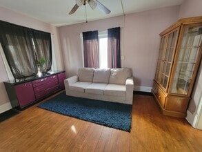 2130 12th St in Eau Claire, WI - Foto de edificio - Building Photo