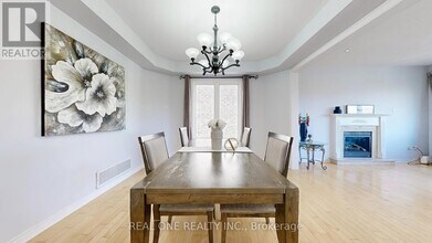 41 Grange Dr in Richmond Hill, ON - Building Photo - Building Photo