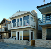 3212 W Oceanfront Apartments