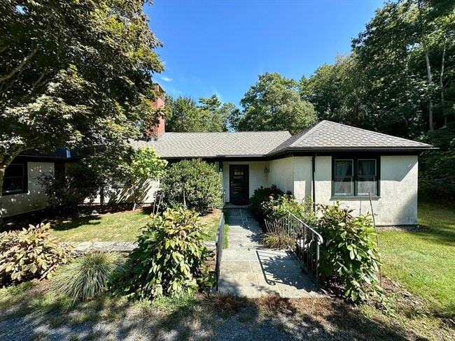 property at 16 N Great Hill Dr