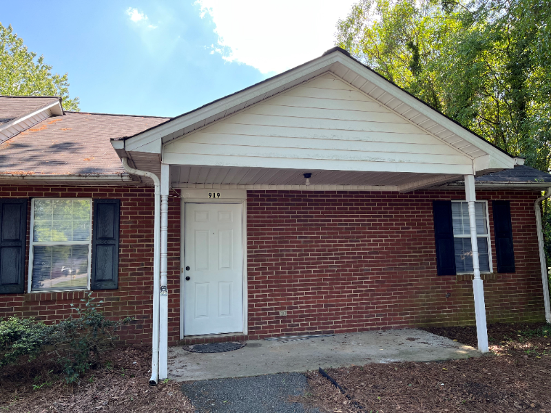 923 Oak St-Unit -923 in Mooresville, NC - Foto de edificio
