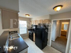 1809 Black Bear Cir W in Memphis, TN - Building Photo - Building Photo