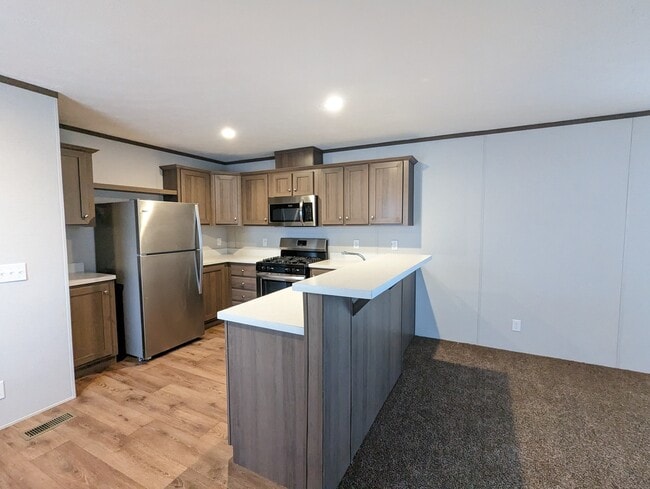 394 Nevada in Belleville, MI - Building Photo - Building Photo