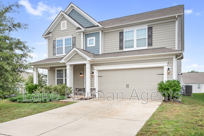 property at 196 Longleaf Dr