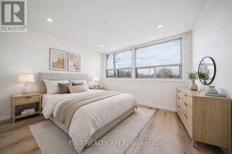 343 Greenwood Ave in Toronto, ON - Building Photo - Building Photo