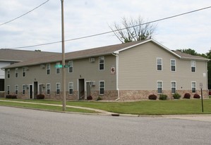 106 S Walnut St Apartments