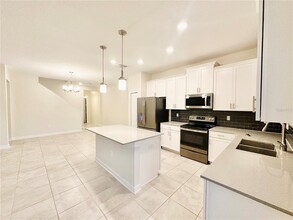 11210 Whistling Pne Wy in Orlando, FL - Building Photo - Building Photo