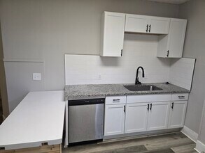 Superior Apartments in Toledo, OH - Building Photo - Building Photo