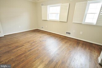 984 N Royal St in Alexandria, VA - Building Photo - Building Photo