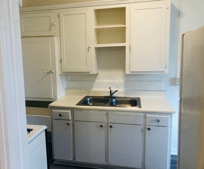 138 Westmoreland Ave in Los Angeles, CA - Building Photo - Building Photo