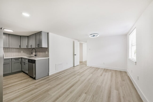 4605 Norhill Blvd in Houston, TX - Building Photo - Building Photo