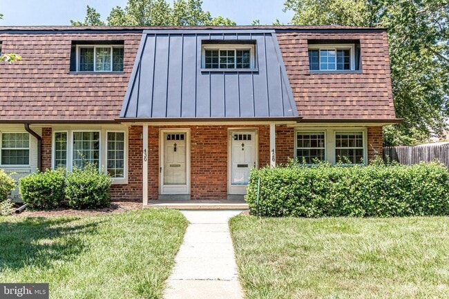 428 James Ct in Falls Church, VA - Building Photo - Building Photo