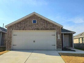 2052 Sulky Ln in Aubrey, TX - Building Photo
