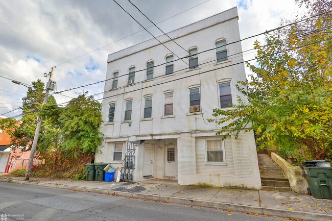 1218 Mechanic St in Bethlehem, PA - Building Photo - Primary Photo