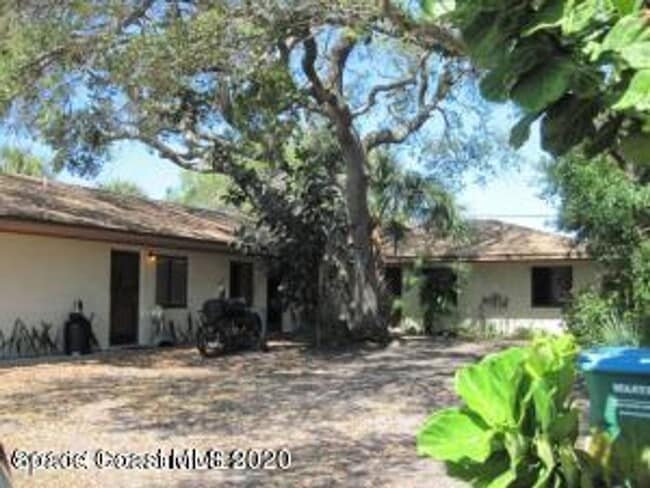 property at 210 Pierce Ave