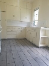 2737 Dwight Way, Unit #37A in Berkeley, CA - Foto de edificio - Building Photo