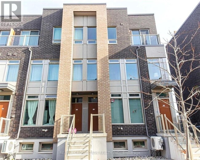 property at 19 Applewood Ln