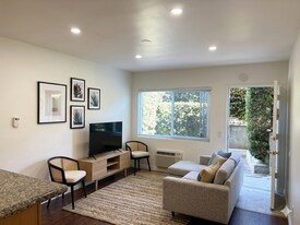 1111 Tyler St in Glendale, CA - Building Photo