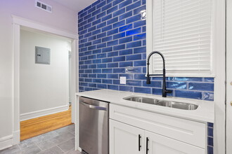 6157 Waterman Blvd in St. Louis, MO - Foto de edificio - Building Photo