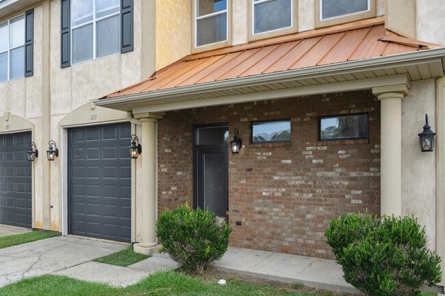 property at 212 Capri Pl
