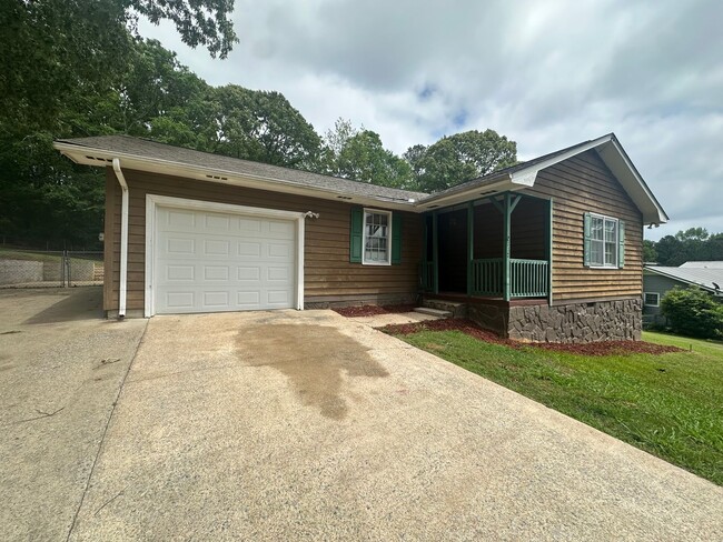 property at 2117 Marian Ln