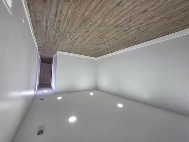 1621 E 74th Pl in Chicago, IL - Building Photo - Building Photo