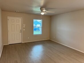 502 Parkhill Cir in Newcastle, OK - Building Photo - Building Photo