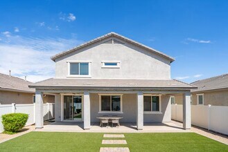 2437 E Alta Vista Rd in Phoenix, AZ - Building Photo - Building Photo