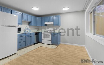 627 W Mercer Pl in Seattle, WA - Building Photo - Building Photo