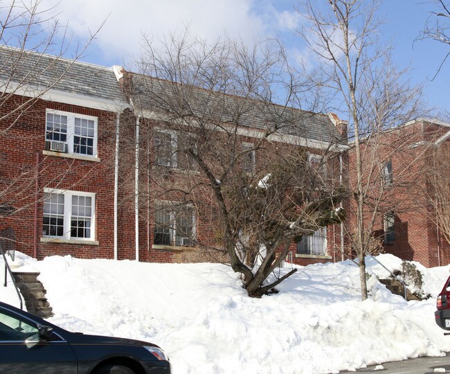 2212 40th St NW in Washington, DC - Building Photo - Building Photo