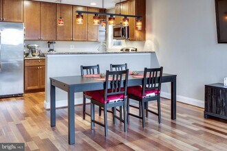 911 Kennedy St NW-Unit -11 in Washington, DC - Building Photo - Building Photo