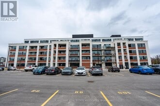 120-120 Huron St in Guelph, ON - Building Photo - Building Photo